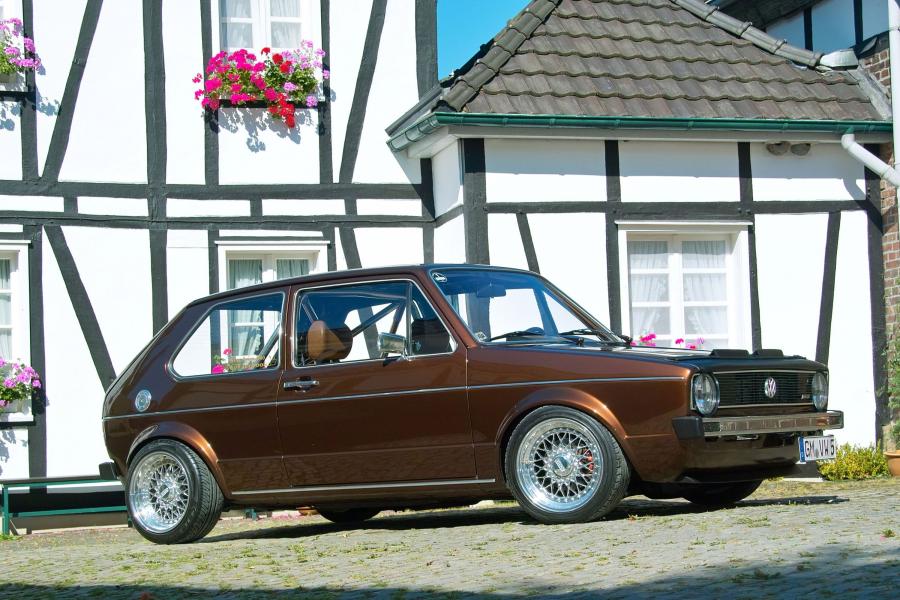 Volkswagen Golf Chocolate Brown 1983 года  (фото 18 из 21)